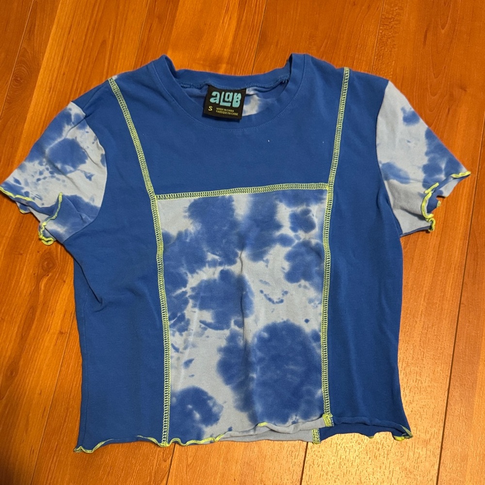 Zumiez Blue Tie-Dye Crop Top